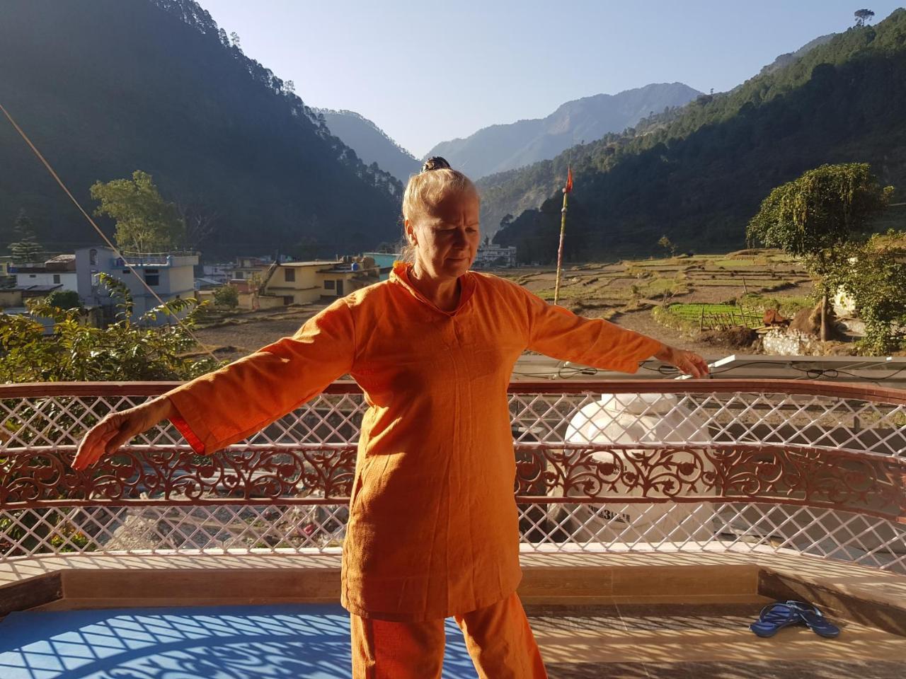 Apartment Hill Dew Uttarkashi